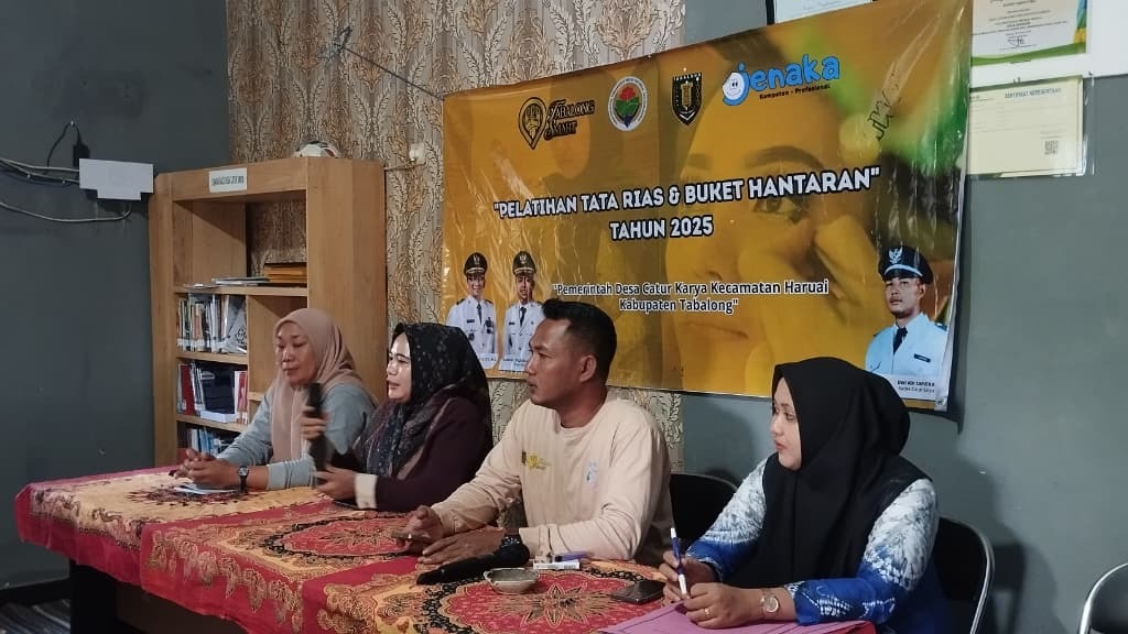 Pembukaan Kegiatan Pelatihan Tata Rias & Buket Hantaran
