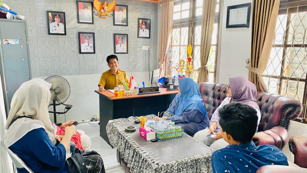 Kepala Desa Kapar Gelar Rapat Bulanan Bersama BUMDes Karya Mandiri Kapar