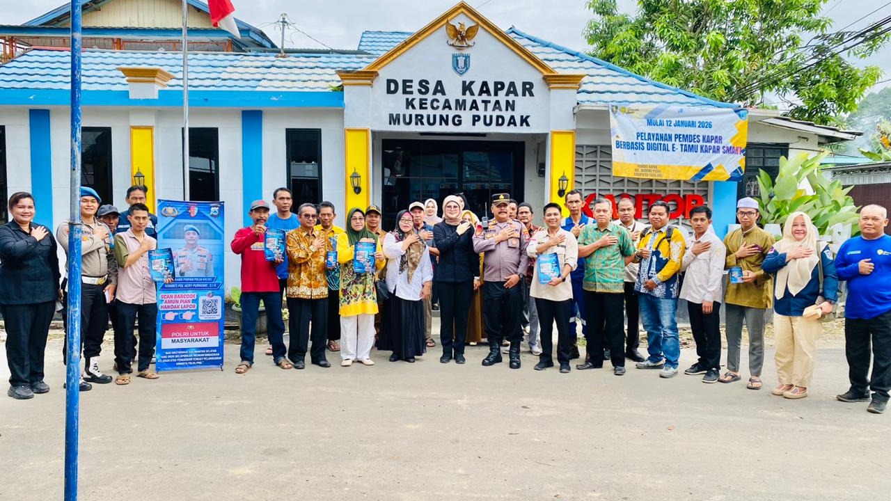 Polda Kalsel Sosialisasikan Aplikasi Pengaduan Cepat Polri di Desa Kapar