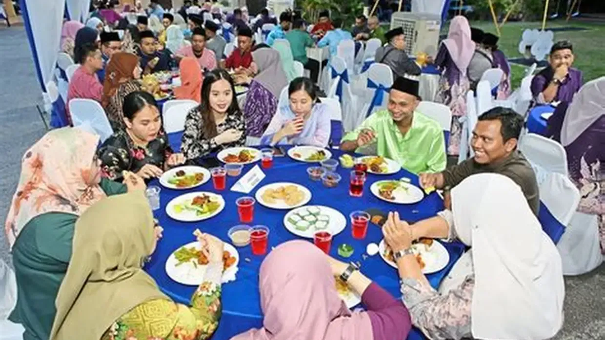 BUKA BERSAMA PEMDES TANTARINGIN, BPD, RT, DAN LKD