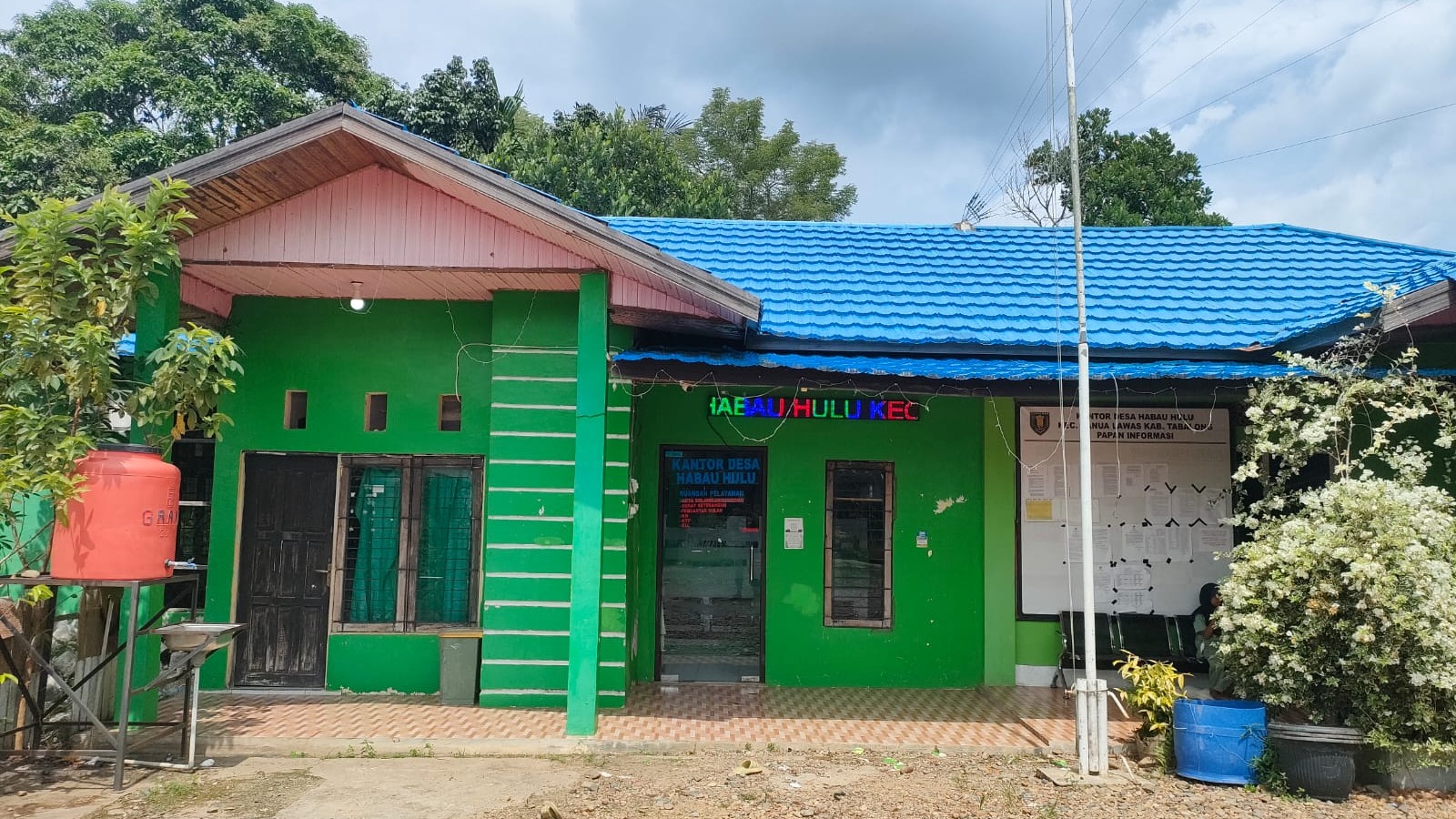KANTOR DESA HABAU HULU