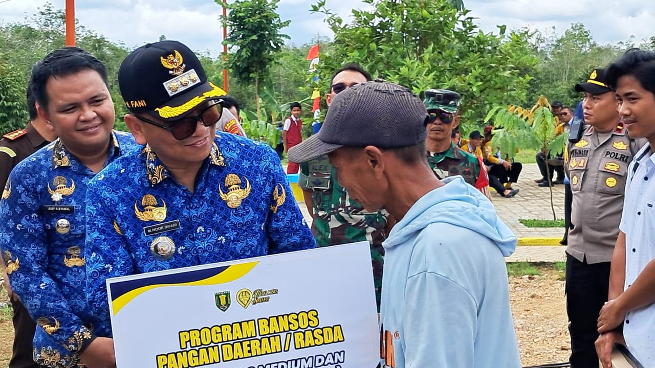 BUNGA DESA ( BUPATI BEGANA DI DESA ) UWIE