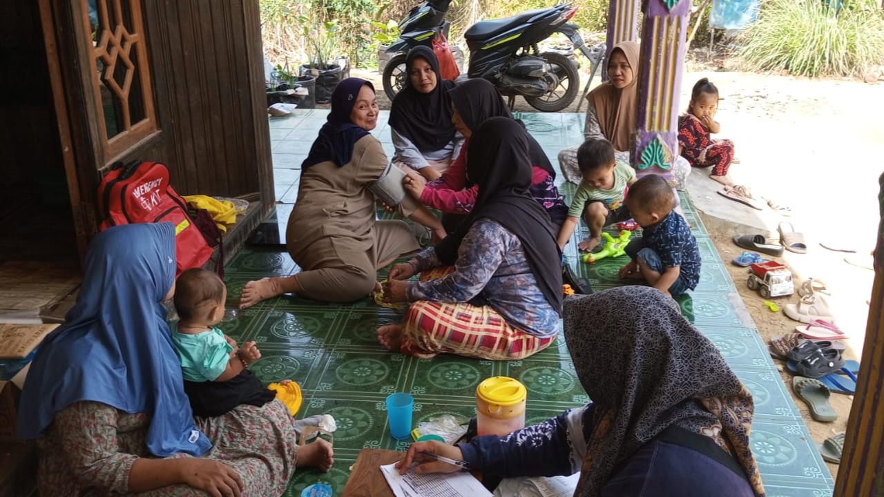 Pemeriksaan Posbindu Desa Lok Batu RT 03 