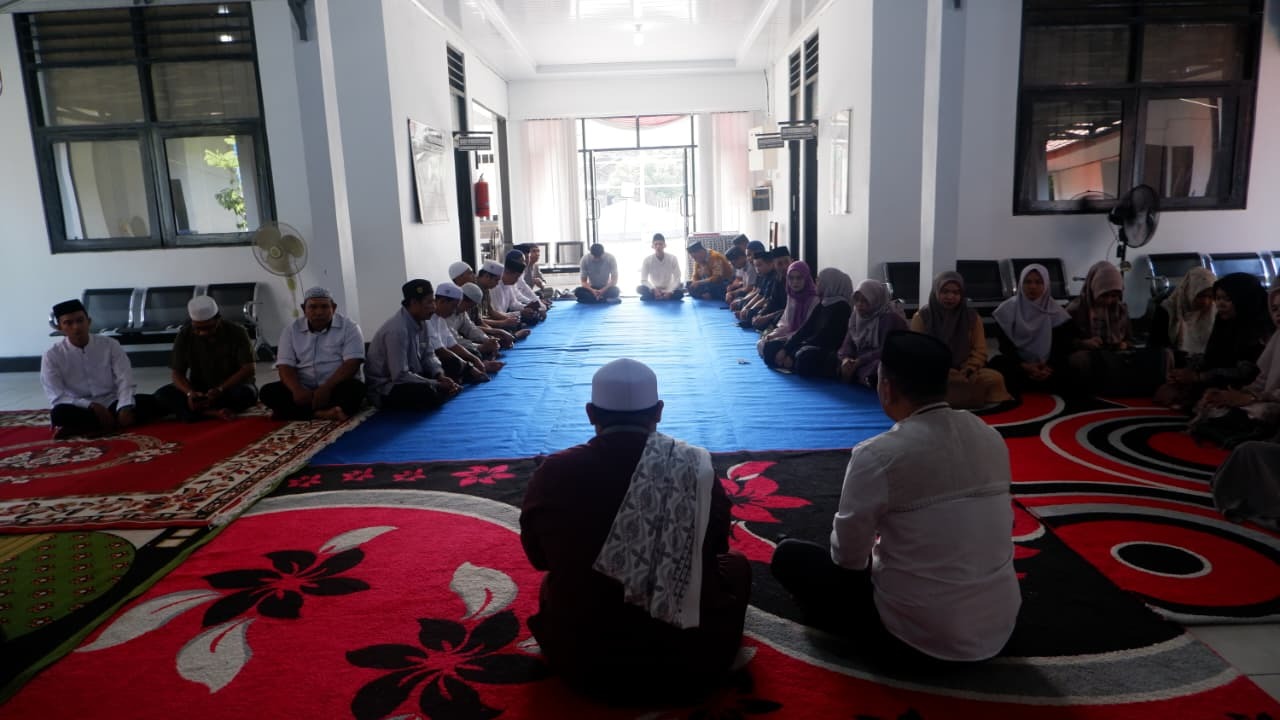 Kecamatan Tanjung Bekali Aparat Desa dengan Tausiah Agama Bulanan