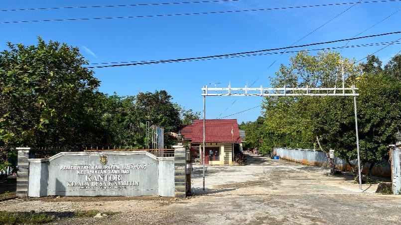 KANTOR DESA KAMBITIN