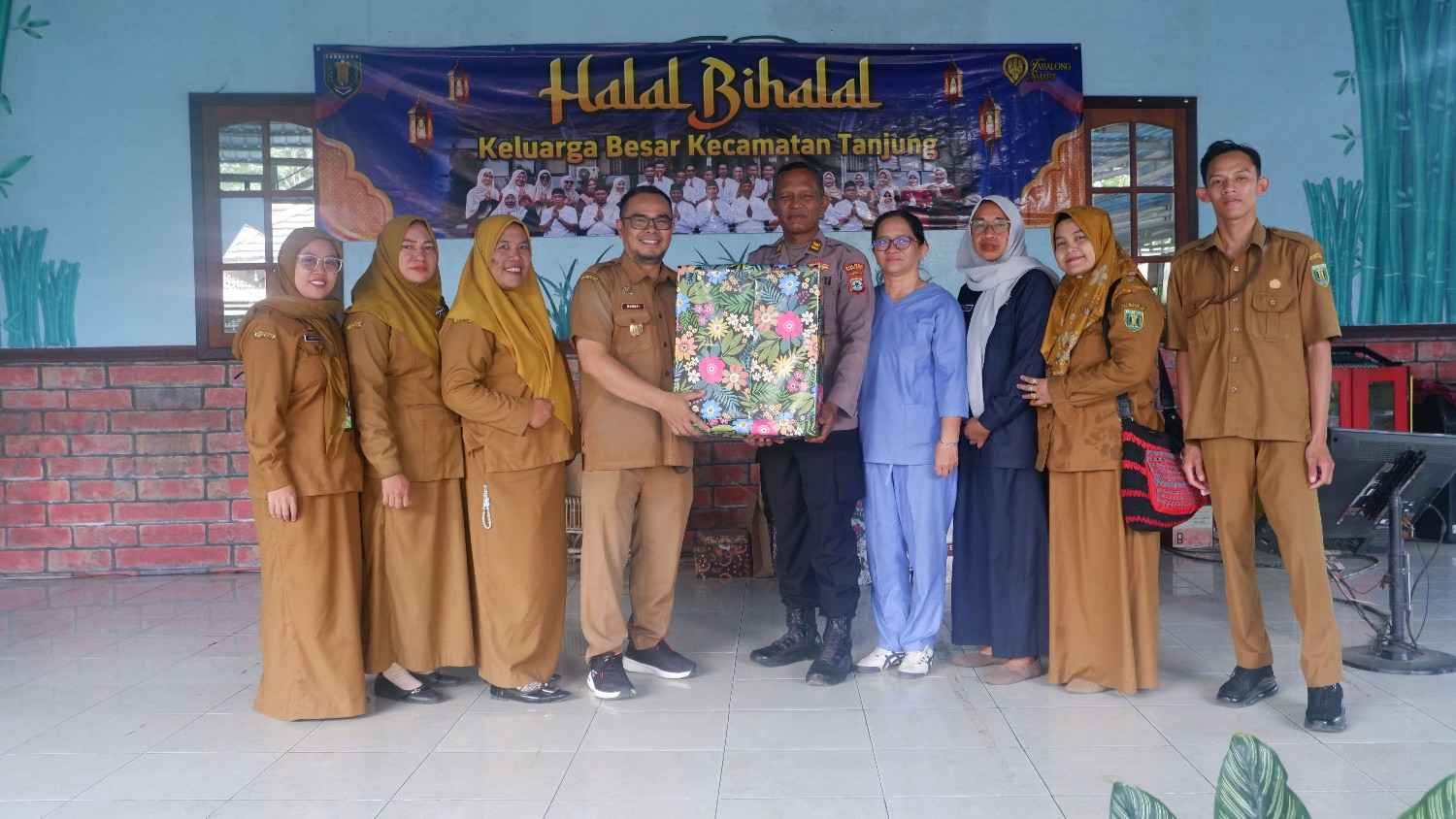 Perkuat Sinergi, Kecamatan Tanjung Gelar  Halal Bihalal dan Pisah Sambut Pejabat Polsek 