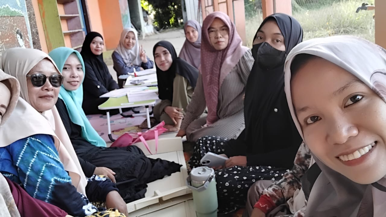 PELAKSANAAN POSYANDU BALITA BULAN APRIL KENANGA 1 DESA AMPUKUNG