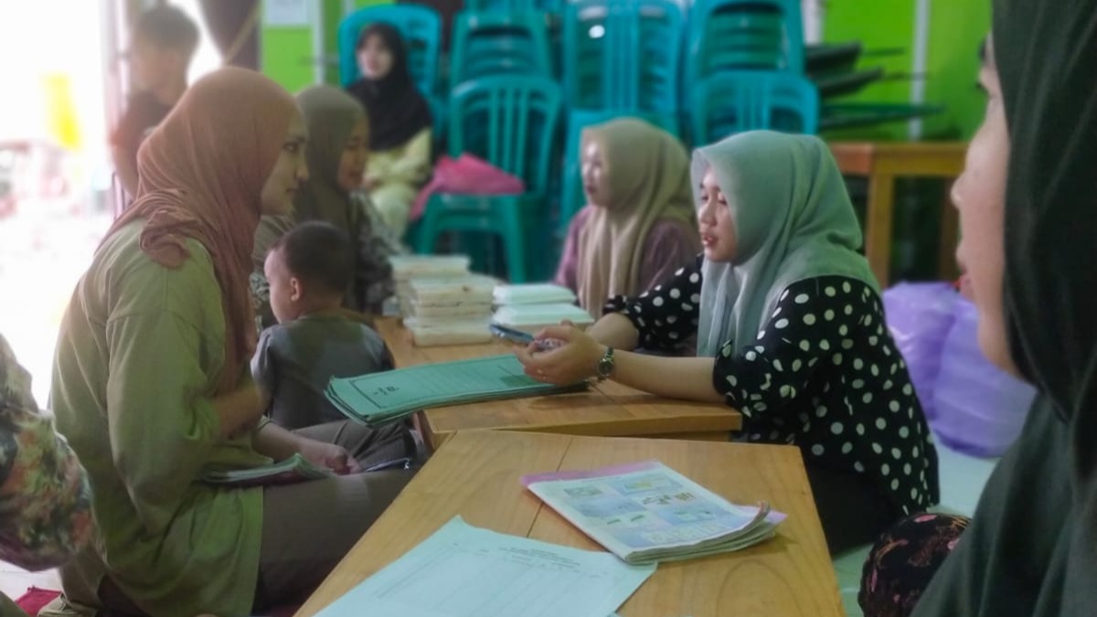 Posyandu kenanga 2 desa Ampukung bulan April 2026