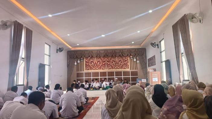 Halal Bihalal Dilingkungan Pemerintah Kecamatan Kelua