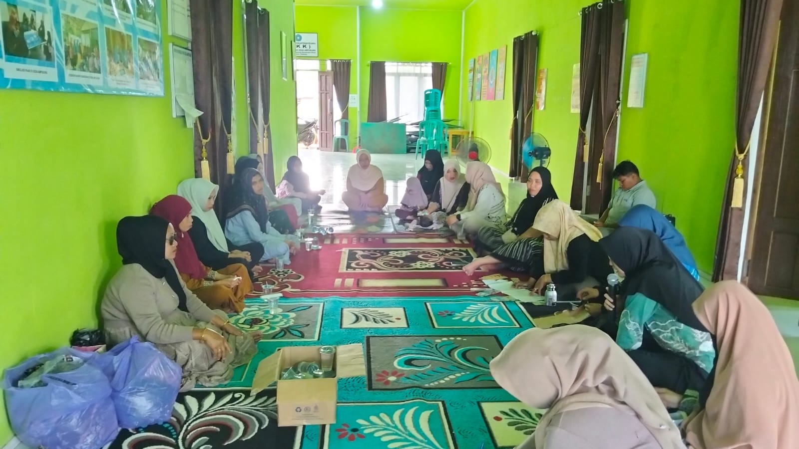 Rapat bulanan pkk ub april 2026 desa Ampukung