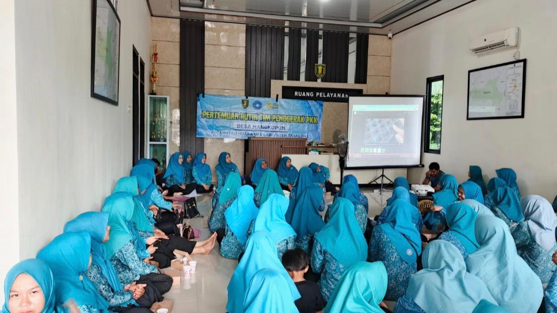 Pertemuan Rutin Tim Penggerak PKK se Kecamatan di Desa Mangkupum