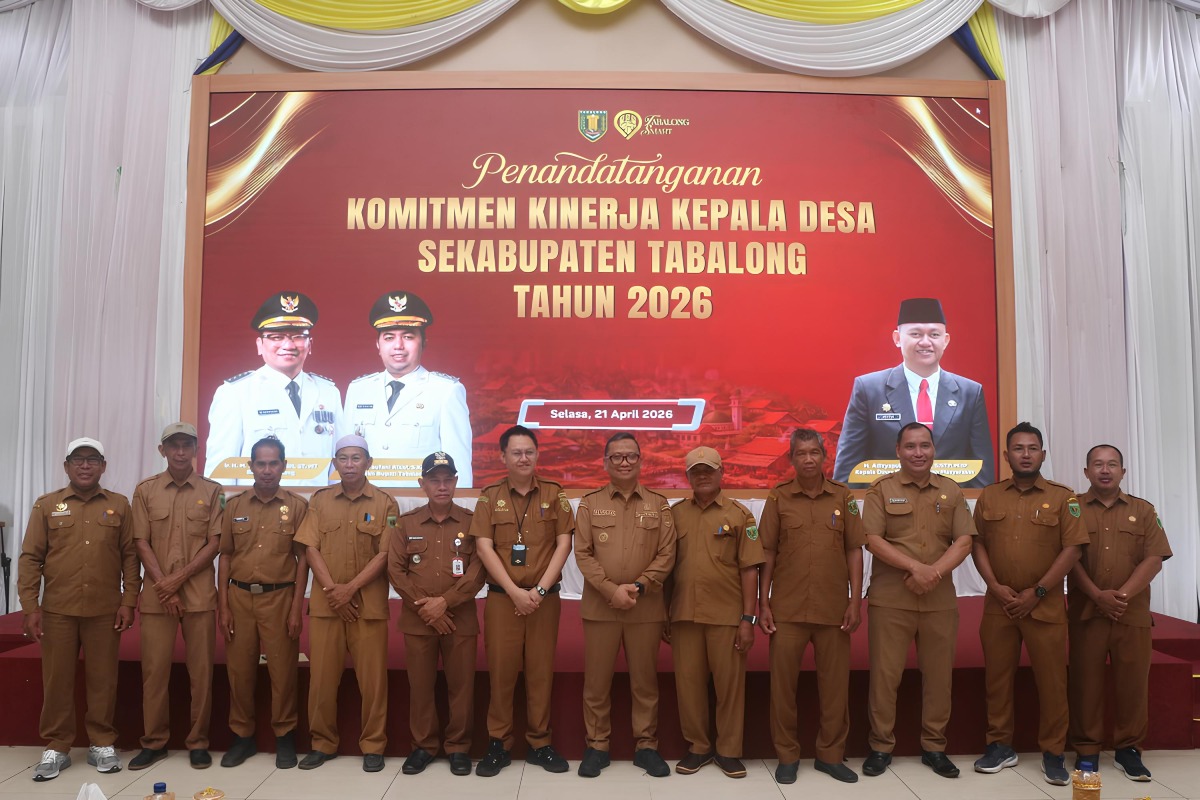 PENANDATANGANAN KOMITMEN KINERJA KEPALA DESA SEKABUPATEN TABALONG