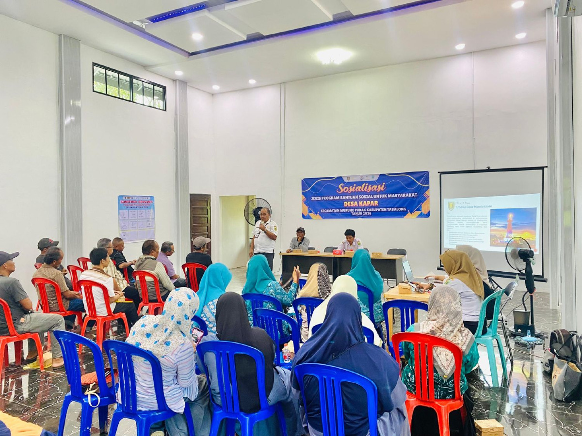 DinsosDP3A2KB Sosialisasikan Jenis Bantuan Sosial kepada Warga Desa Kapar
