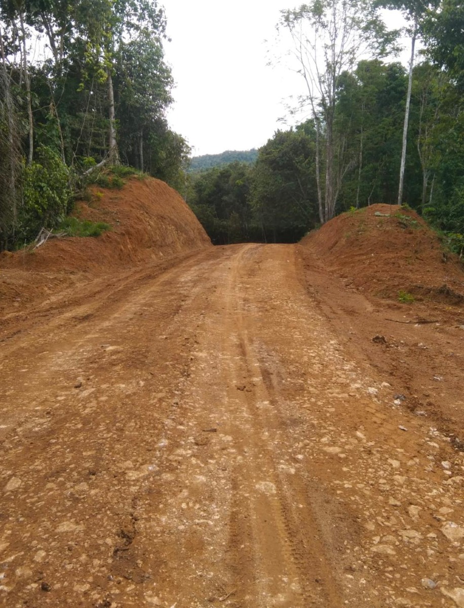 Pembangunan Jalan Salimaru Oleh Dinas DPMD 