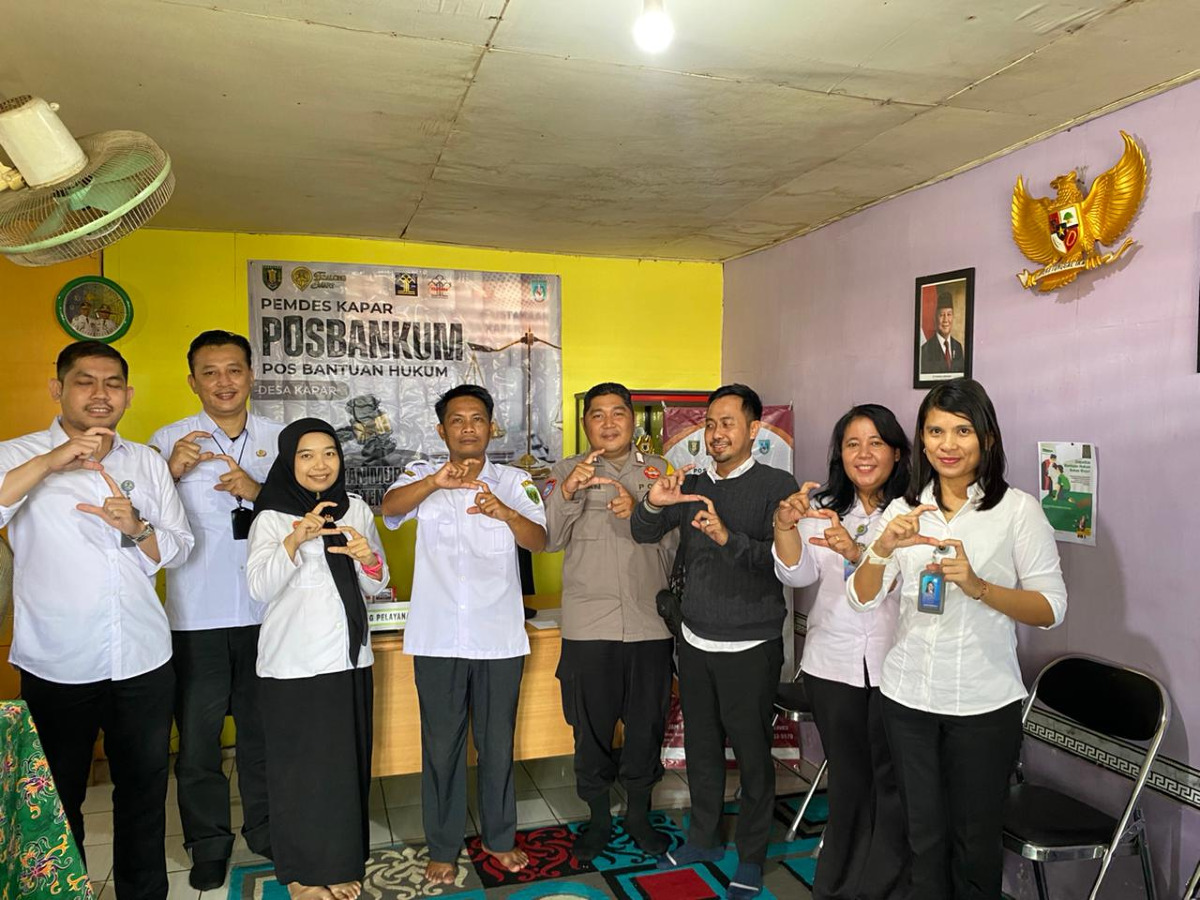 Kanwil Kemenkum Kalsel Mengadakan Diskusi Raperda Bantuan Hukum bagi Masyarakat Miskin diPosbankum Desa Kapar