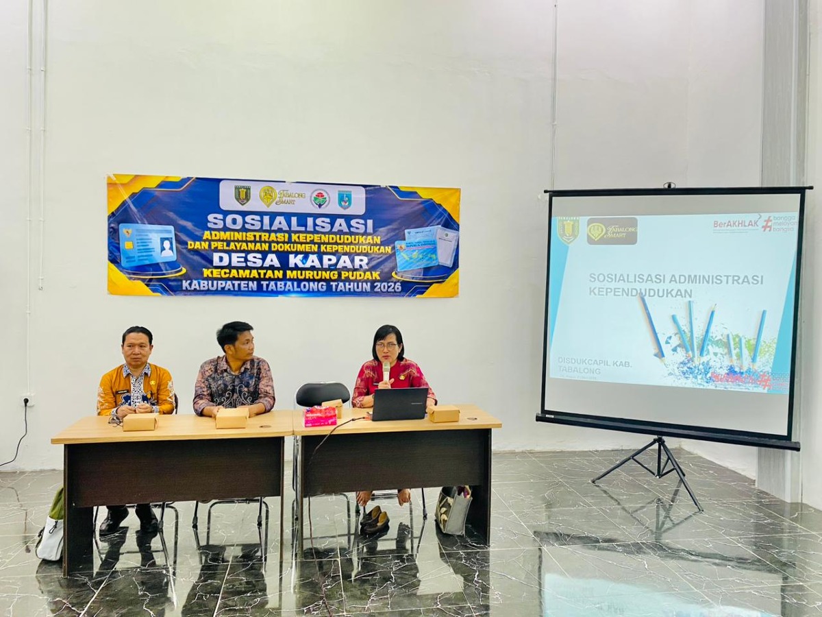 Disdukcapil Tabalong Sosialisasikan Pentingnya Administrasi Kependudukan Kepada Warga Desa Kapar