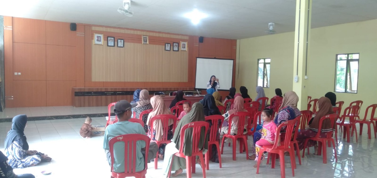 Pertemuan Keluarga Penerima Manfaat PKH Desa Santuun