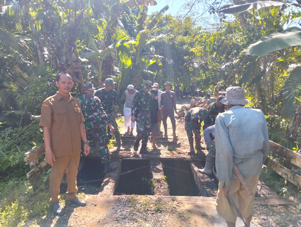 GOTONG ROYONG 