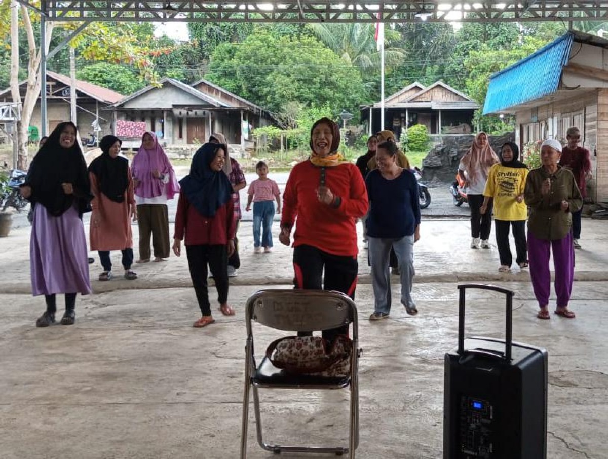 Persiapan Lomba Senam Lansia Desa Garagata