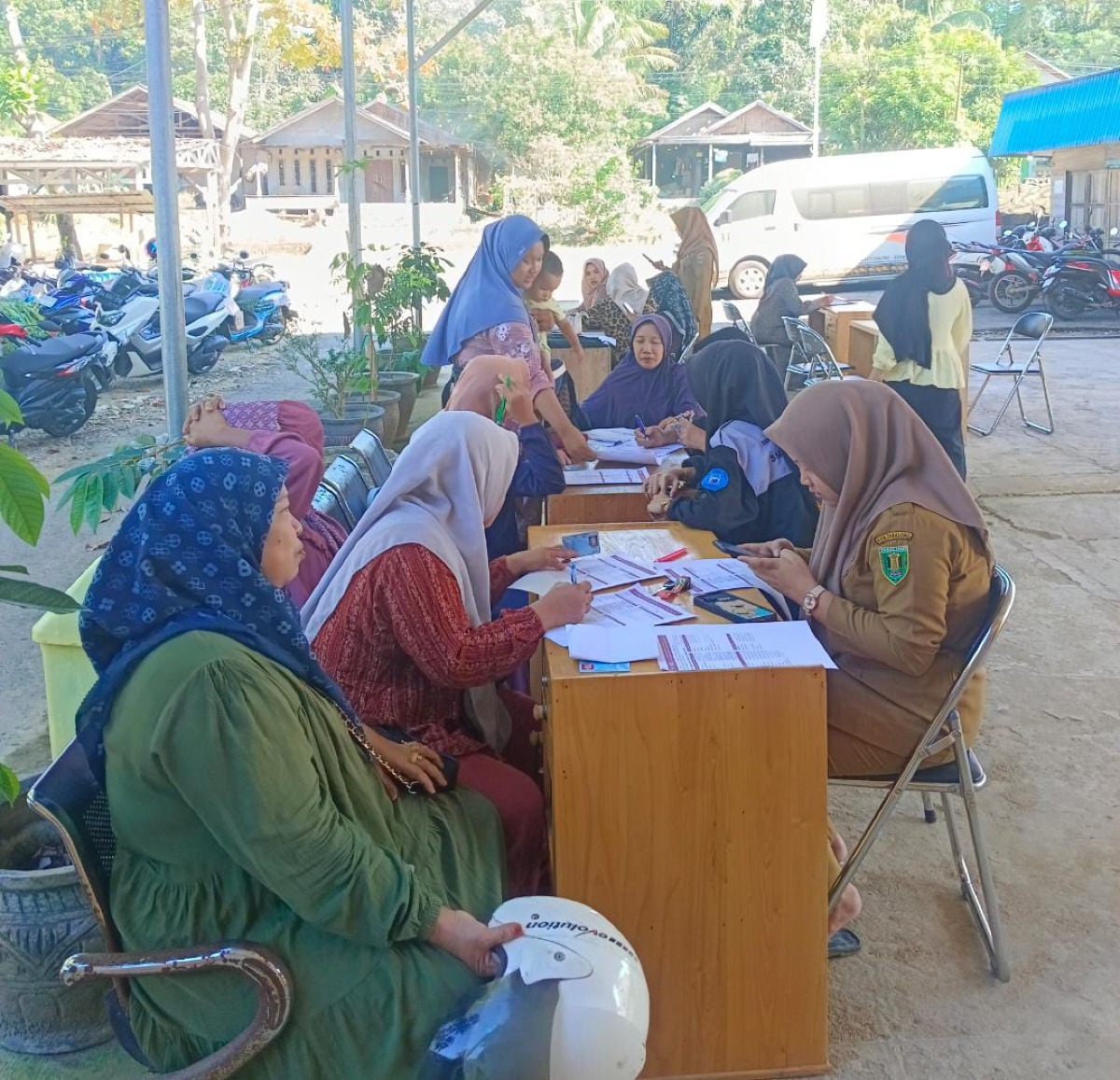 Pelayanan Bergerak JEMPOL IBU Penerbitan NIB di Desa Garagata