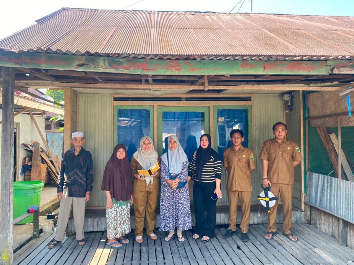 Tim Pengukuran Tanah Desa Kapar Turun ke Lapangan, Pastikan Akurasi dan Kelancaran Pembuatan Sporadik