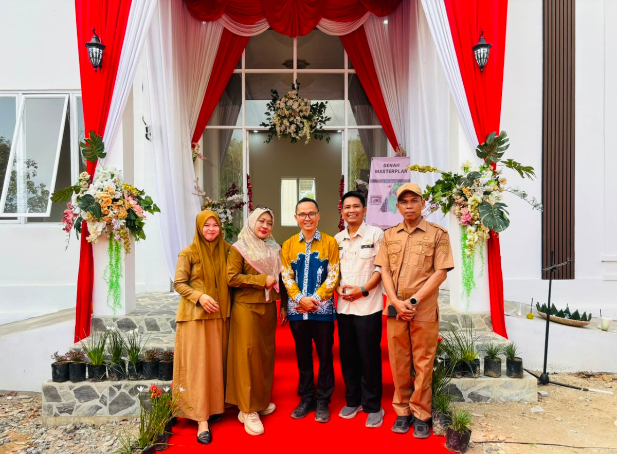 Pemerintah Desa Kapar Hadiri Peresmian Kantor Baru Desa Maburai di Jalan Nansarunai
