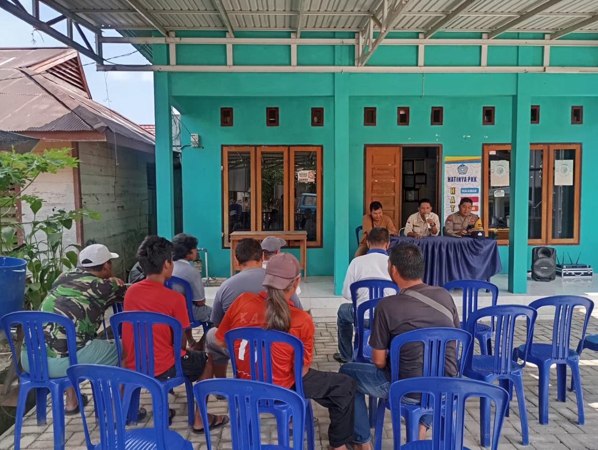 Pemdes Kapar Bersama UPT Pasar Kapar dan Bhabinkamtibmas Gelar Sosialisasi Kamtibmas bagi Petugas Parkir