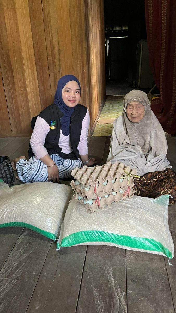 Fasilitator Desa Kapar Pastikan Bantuan RASDA Tepat Sasaran, Beras Diantar Langsung ke Rumah KPM
