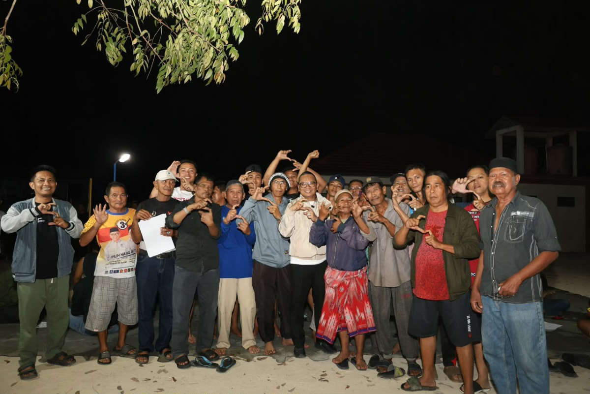 H. Fani Hadiri Nobar Piala Dunia 2026 di RTH SMART Desa Kapar Sekaligus Kunjungan ke Posko REDKAR Kapar