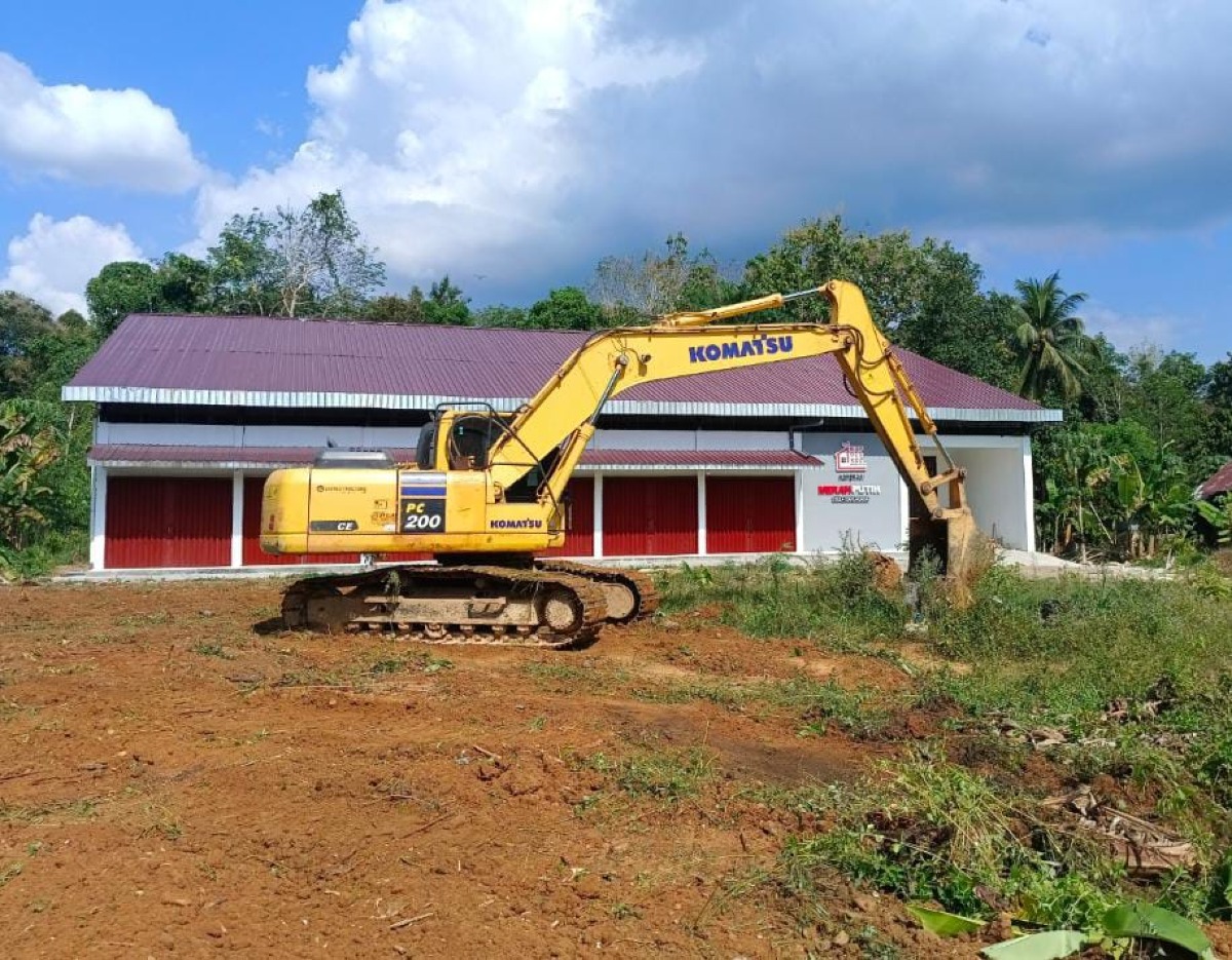 Pembersihan Halaham KDMP Garagata