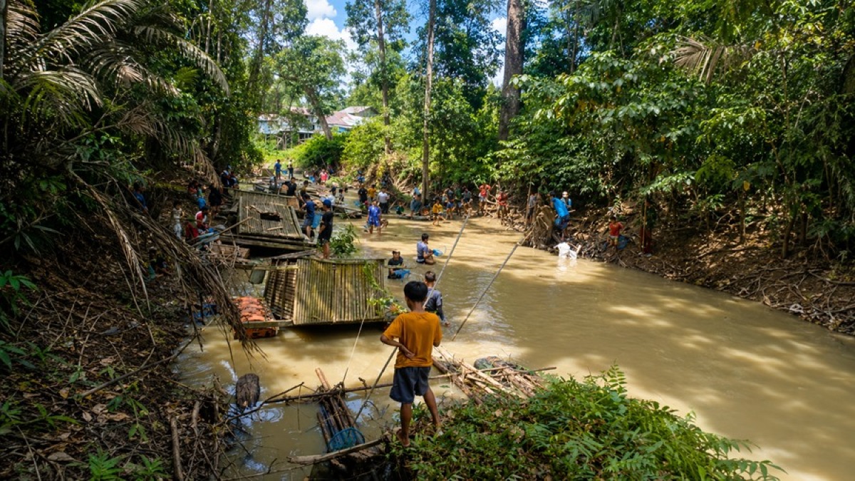 Baiwakan, Tradisi Menangkap Ikan yang Satukan Warga Desa Tanta di Musim Kemarau