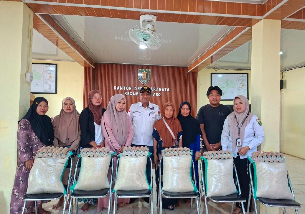 Fasilitator Desa Garagata Pendampingan Penyaluran RASDA untuk bulan Juni bersama Kepala Desa