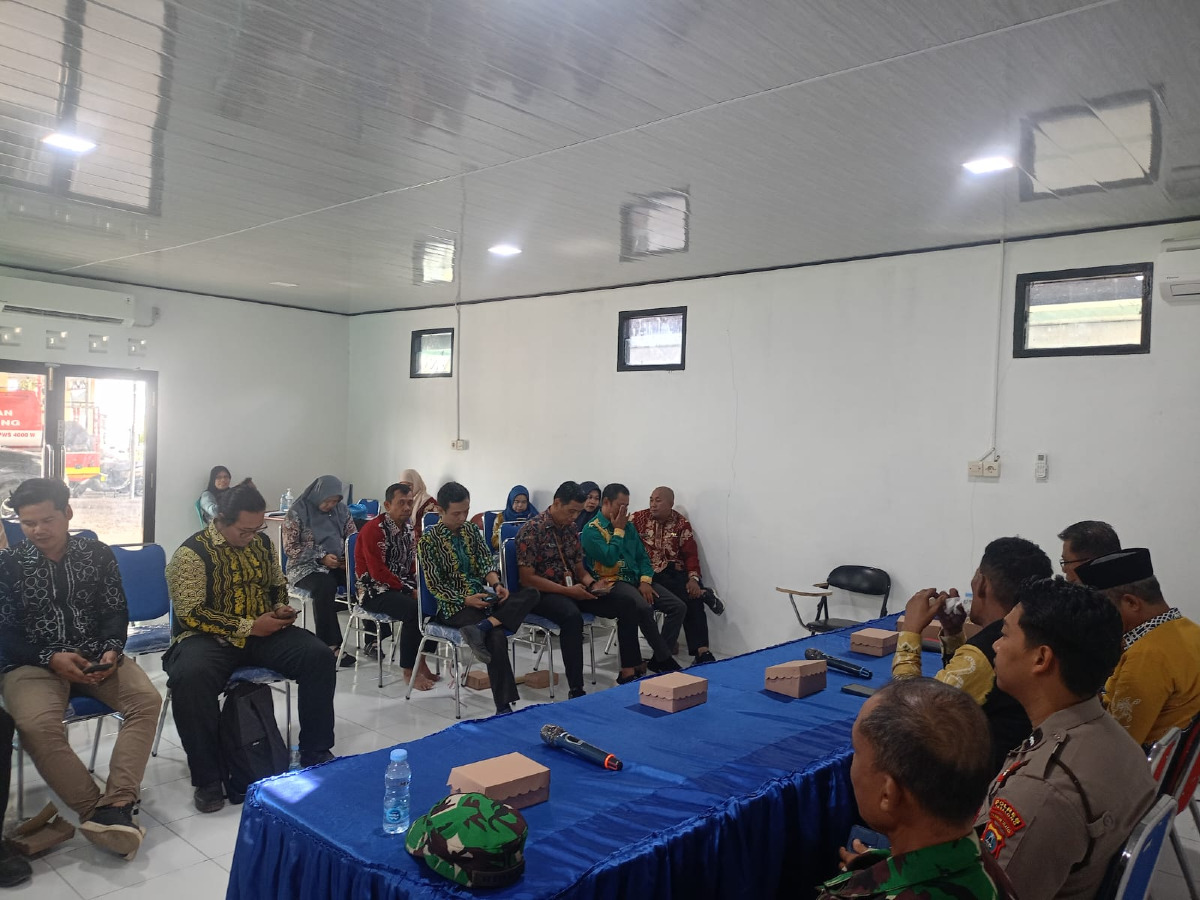 Rapat Koordinasi Persiapan Murung Pudak Bersholawat dan Napak Tilas Digelar di Aula Kecamatan Murung Pudak
