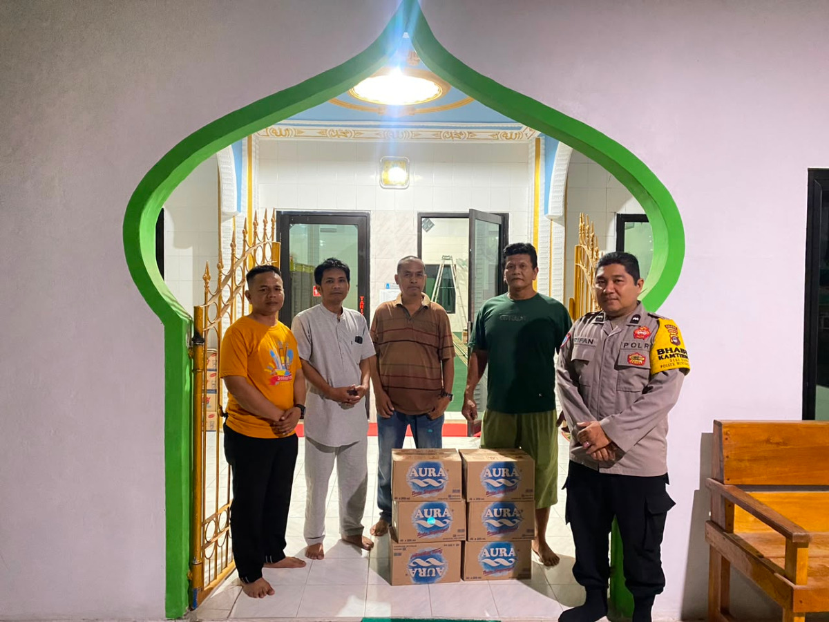Semarak Maulid Nabi Muhammad SAW, Pemdes Kapar Salurkan Bantuan Air Mineral ke Seluruh Masjid dan Langgar