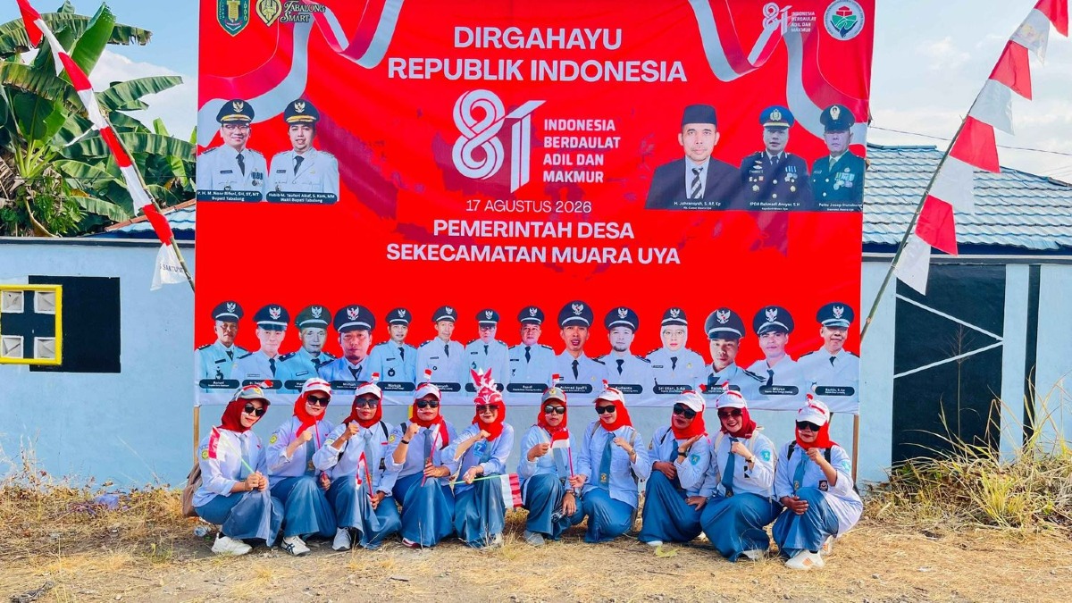 Lomba Gerak Jalan Kreasi Meriahkan 16 Agustusan di Desa Muara Uya