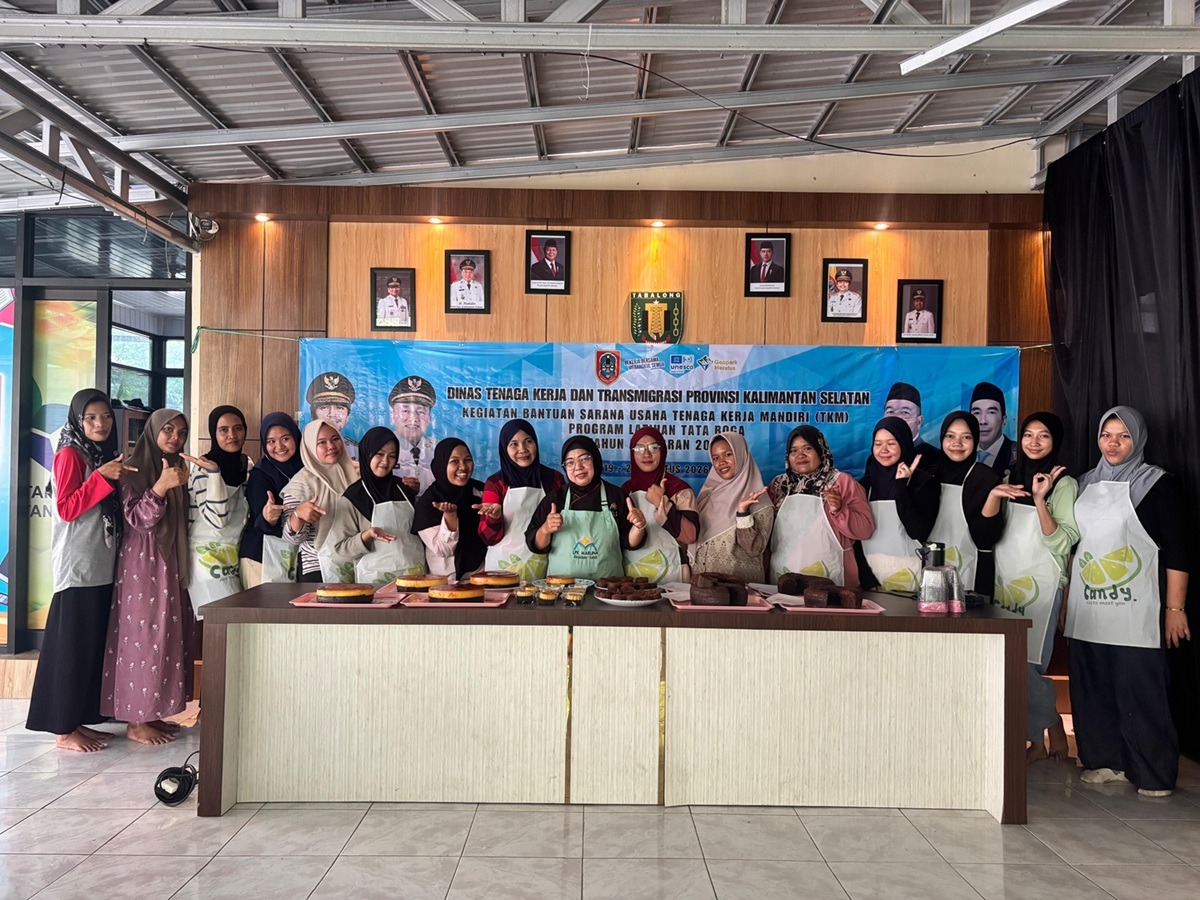 Cetak Perempuan Kreatif dan Mandiri, BLK Kalimantan Selatan Gelar Pelatihan Pembuatan Kue dan Pastry di Desa Tanta