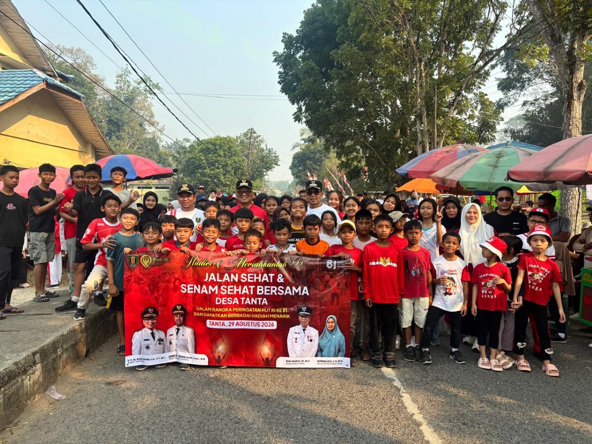 Meriahkan Perayaan HUT ke-81 RI, Ratusan Warga Semangat  Warnai Jalan Sehat dan Senam Sehat Desa Tanta