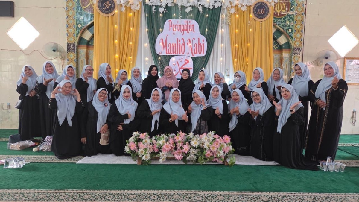 Semarak Maulid Nabi Muhammad SAW, Muslimah Desa Tanta Bersatu dalam Majelis Penuh Hikmah di Masjid Noor Tanta