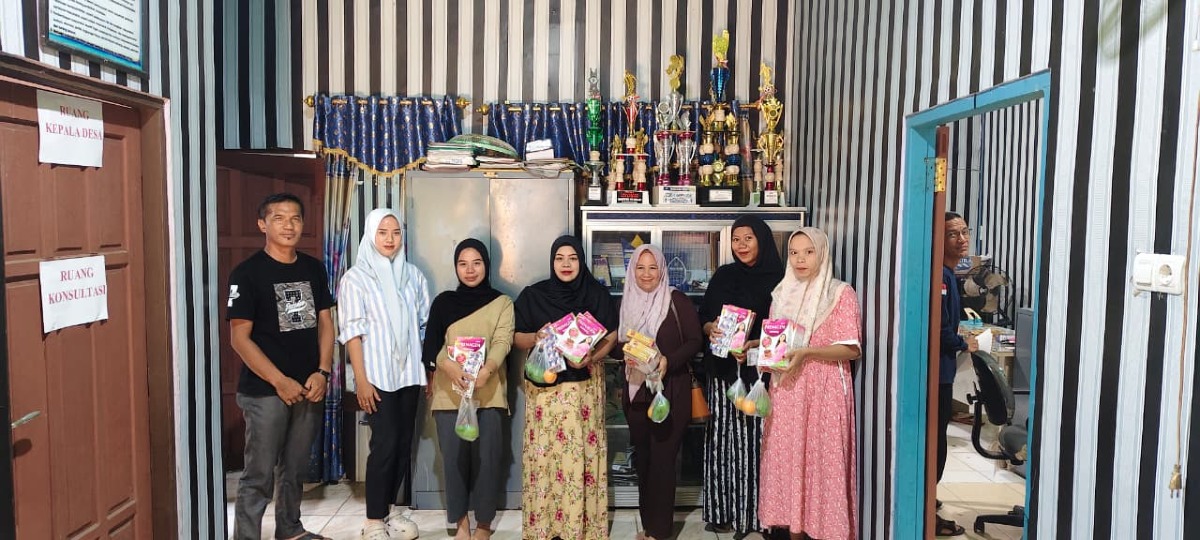 Pemerintah Desa Santuun Serahkan Bantuan Pencegahan Stunting kepada 11 Ibu Hamil