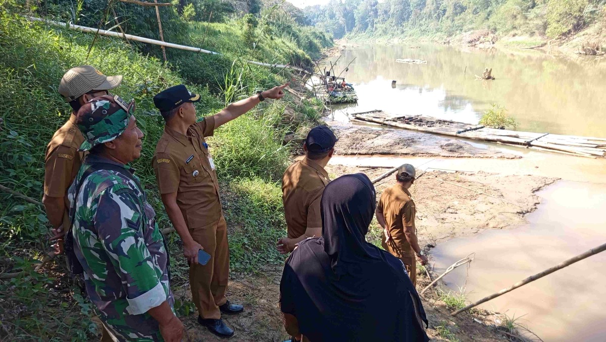 Konfirmasi Pengaduan Masyarakat Tentang Aktivitas Tambang Pasir di Desa Wayau