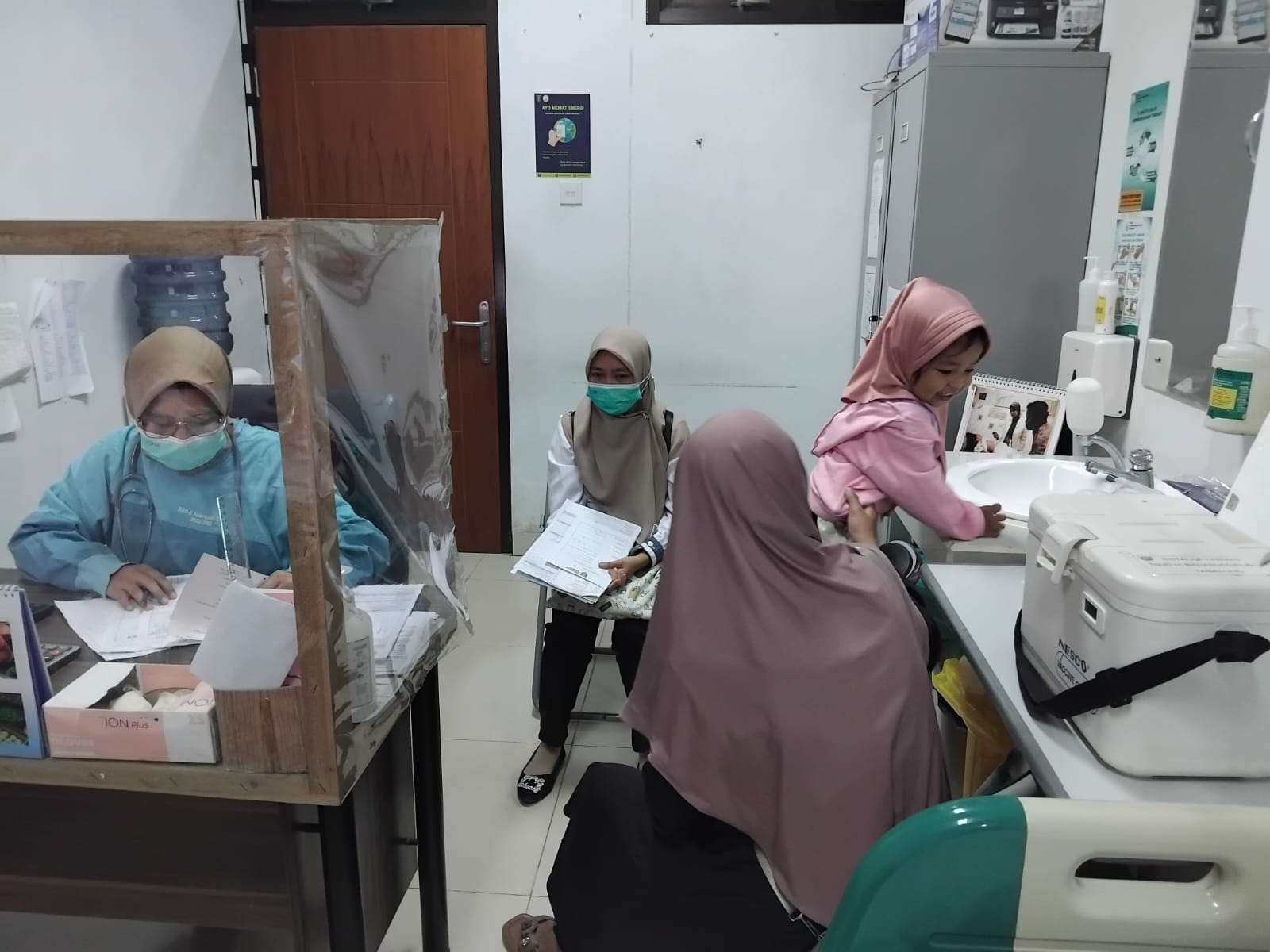 Konsultasi ke Dokter anak Pendampingan Dilakukan Oleh Pemerintah Desa dan Puskesmas