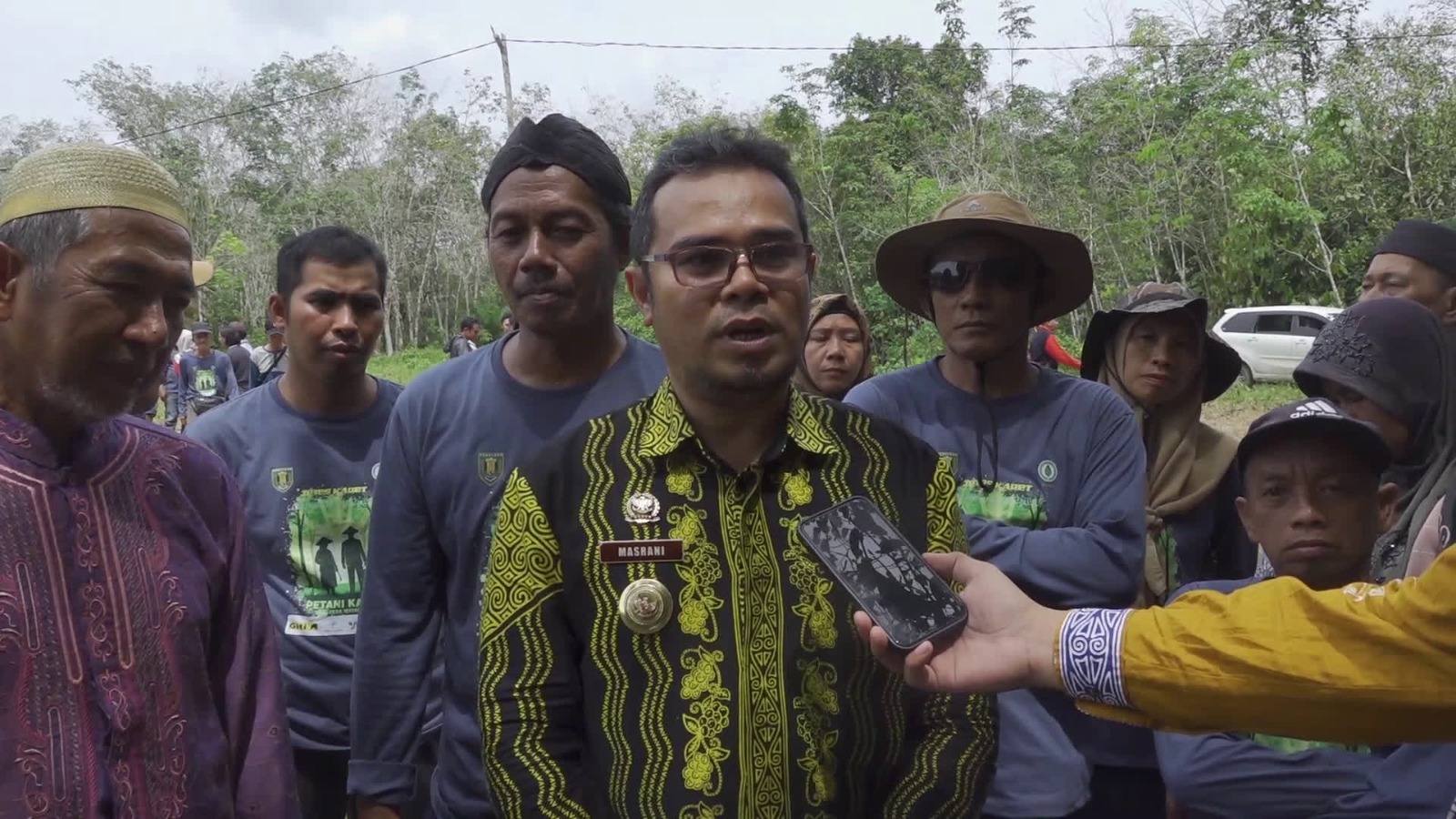 Tingkatkan Mutu Karet, Petani Desa Wayau Didampingi Sejumlah Perusahaan