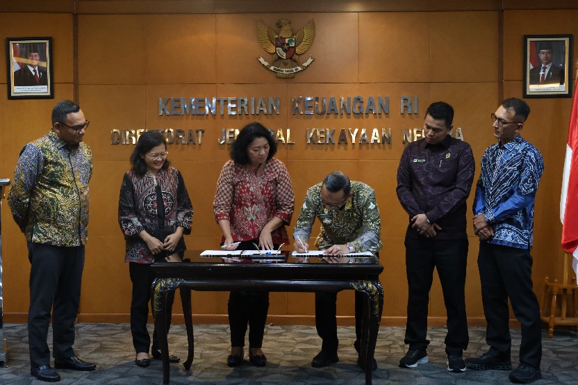 Penandatanganan Perjanjian dan Serah Terima Pinjam Pakai Barang Milik Negara antara Kementerian Keuangan Republik Indonesia dengan Pemerintah Kabupaten Tabalong