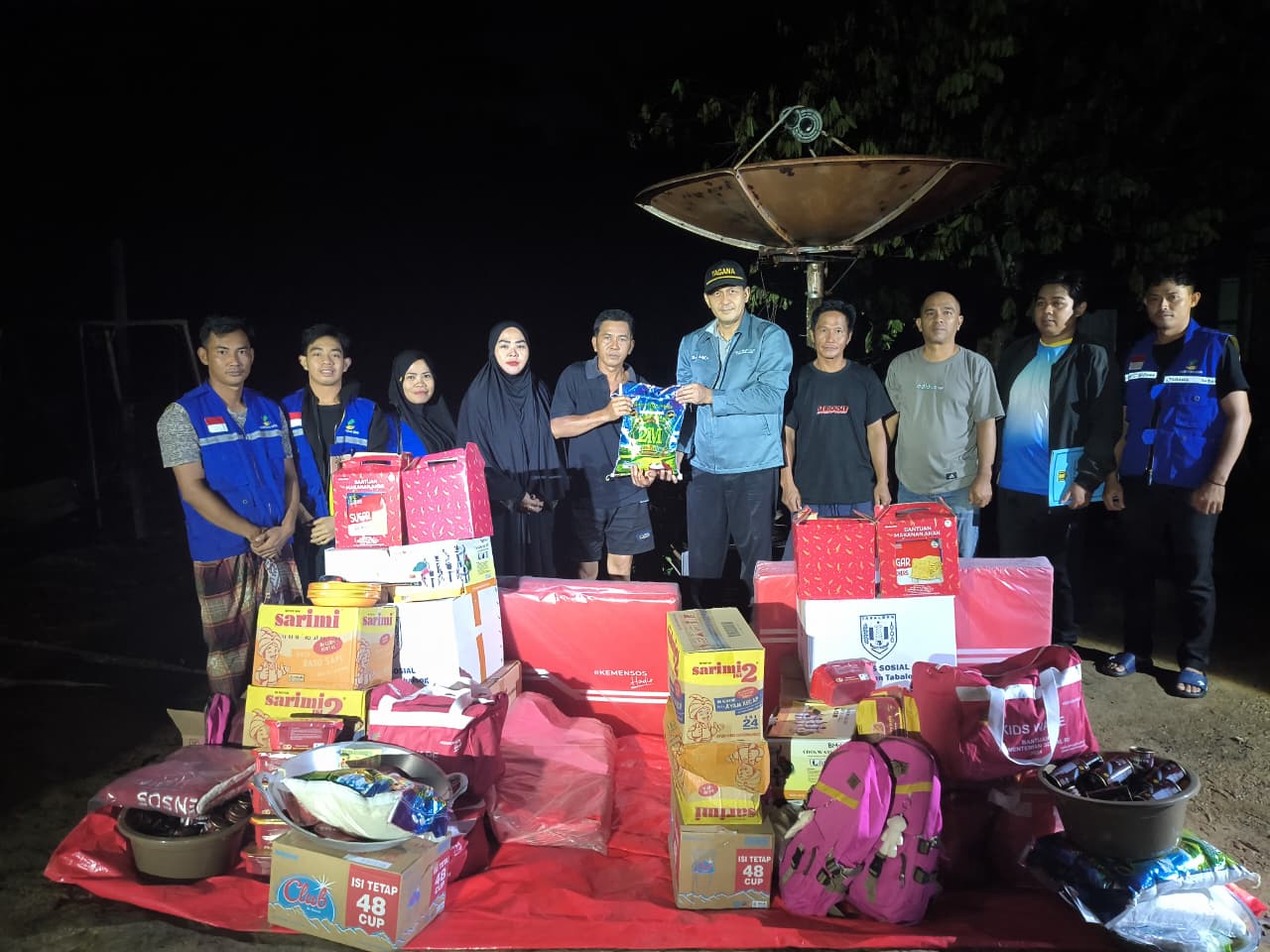 Dinsos P3AP2KB Tabalong Melalui TAGANA Salurkan Bantuan Logistik bagi Korban Kebakaran Maburai