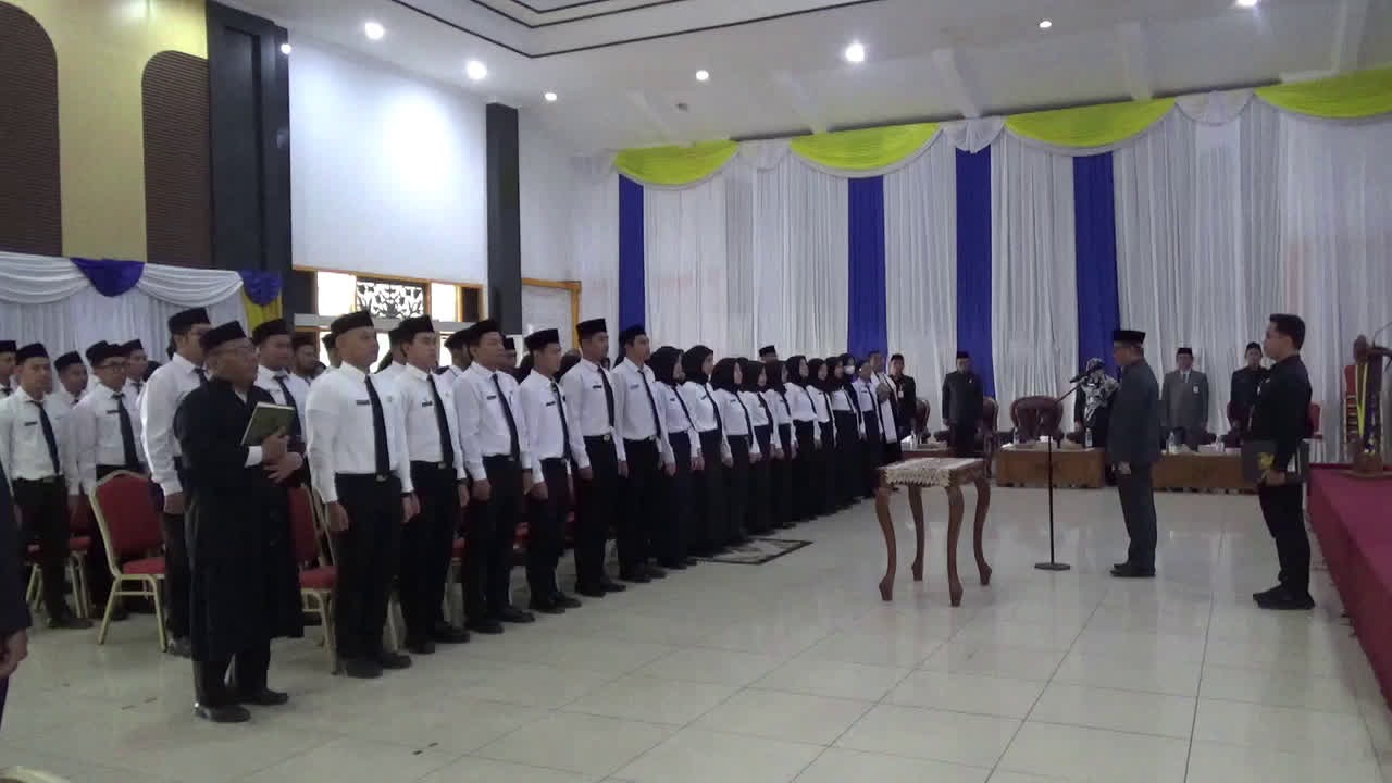 Bupati Tabalong Lantik 95 Pegawai Pemkab Tabalong, Tekankan Integritas & Pelayanan Masyarakat