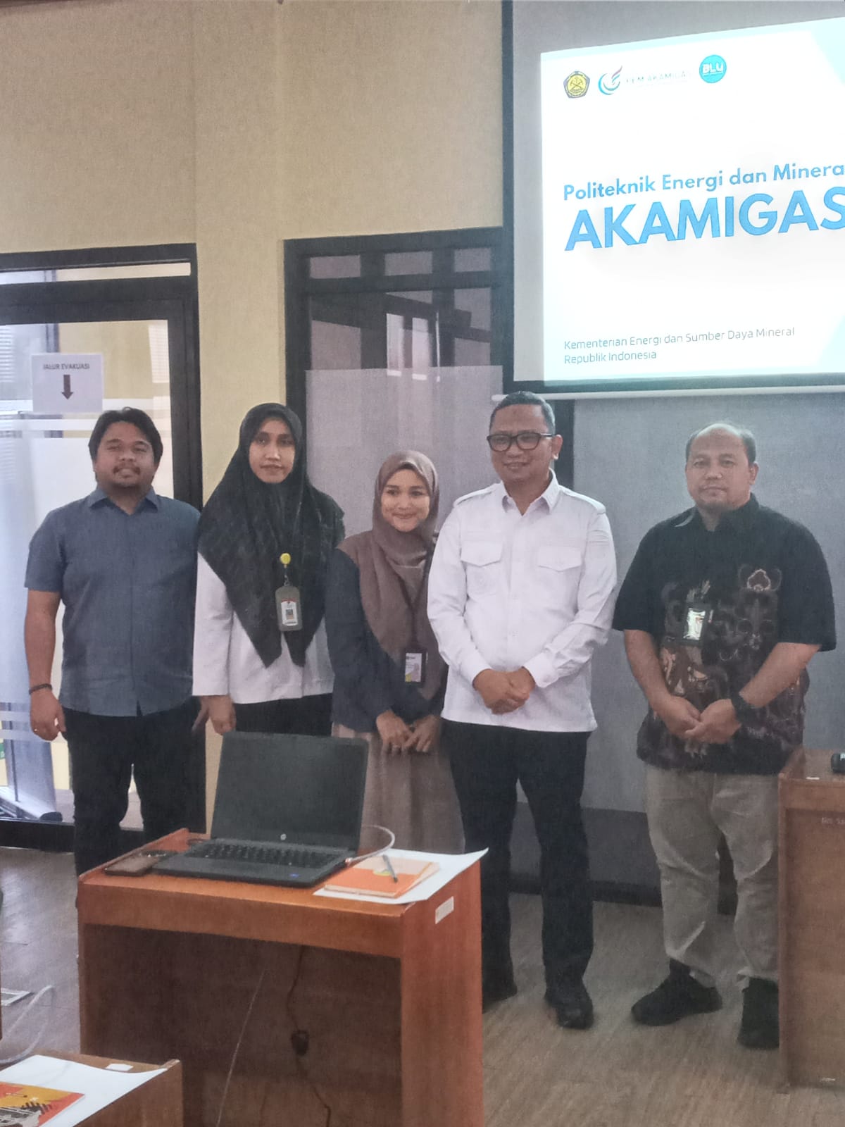 Seleksi Tertulis Calon Beasiswa Pemuda Tabalong Smart