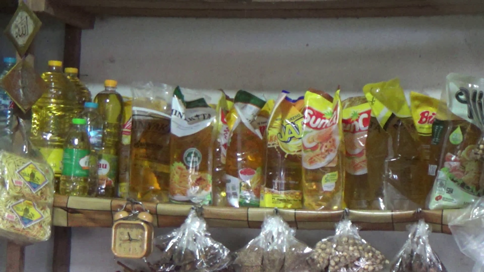 Harga Minyak Goreng Naik Hingga Rp4.000 per Liter, Pedagang Keluhkan Pasokan