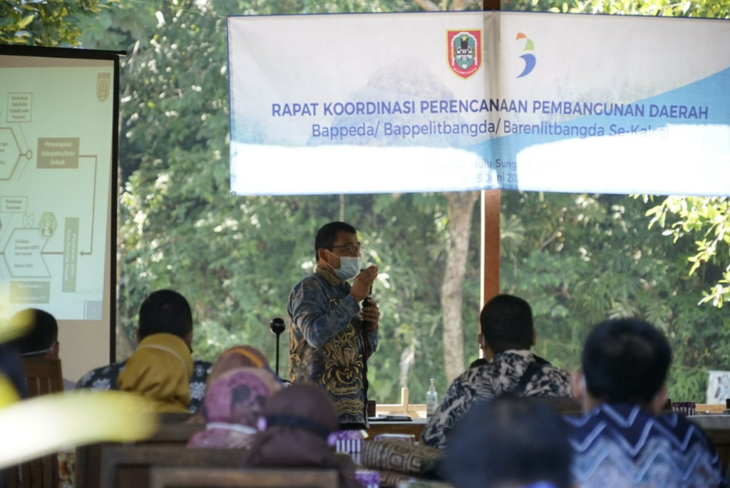Bappeda Tabalong Ikuti Rakor Renbangda Kalimantan Selatan 2021