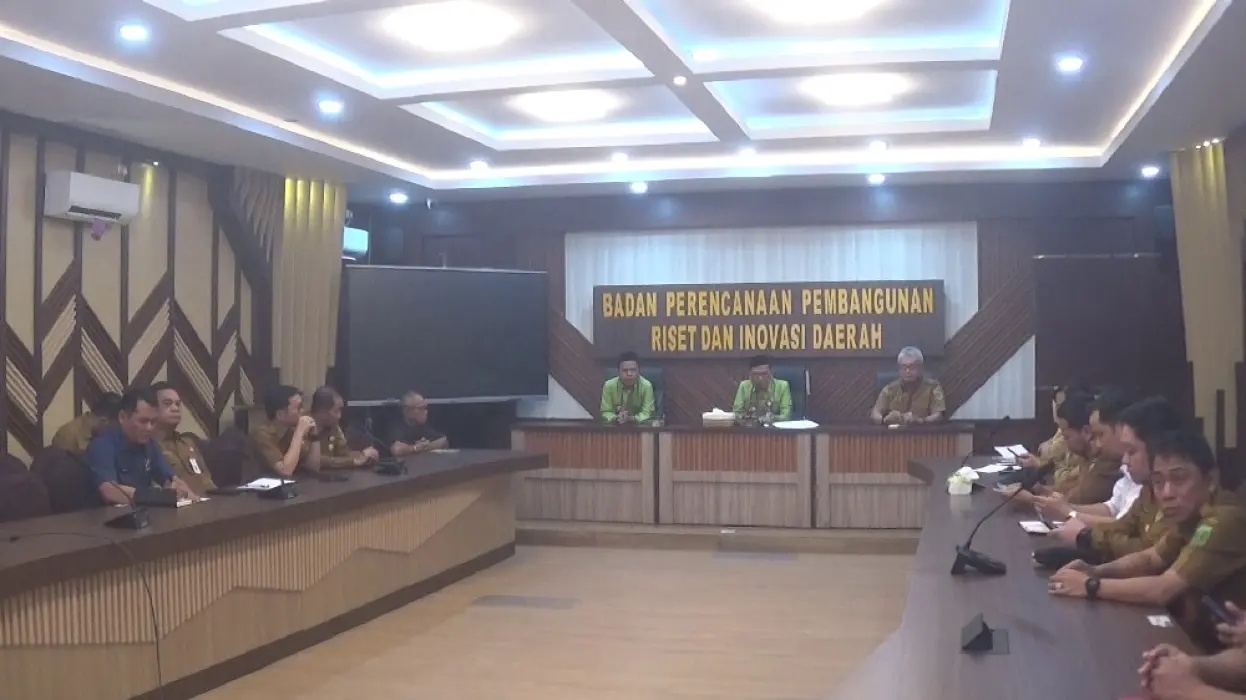 Bupati Tabalong Tekankan Satu Data SiLangkar untuk Tepatkan Program Pengentasan Kemiskinan