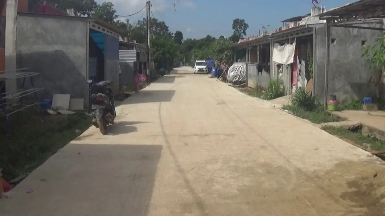 Jalan Rusak Akhirnya Diperbaiki, Warga Linda Regency 5 Sambut Gembira Upaya Pemkab Tabalong